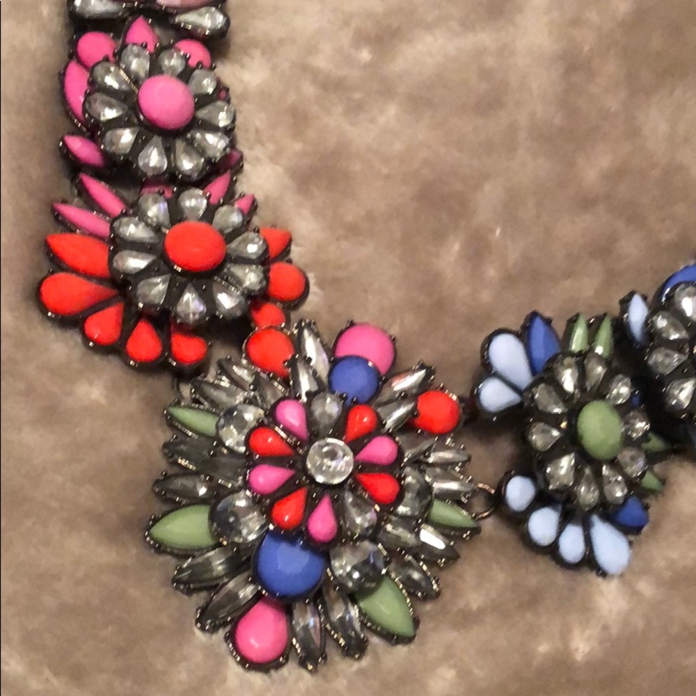 Statement necklace - Picture 2 of 2